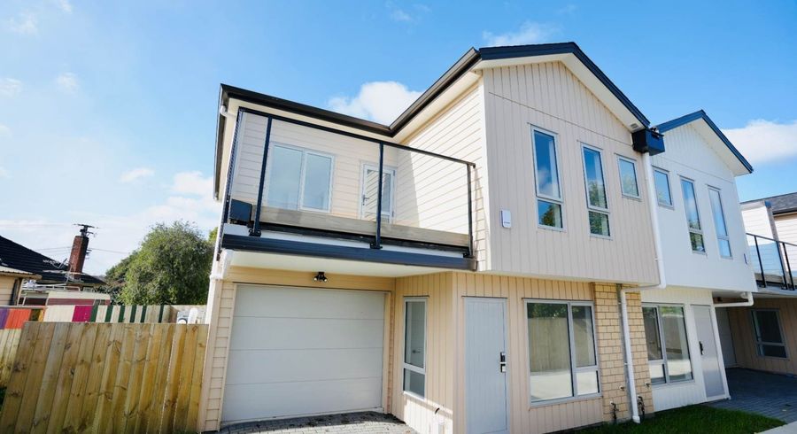  at 92B  Luke Street East, Otahuhu, Auckland City, Auckland