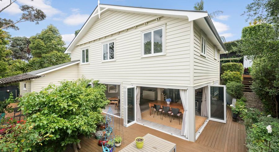  at 20A Rutland Road, Stanley Point, Auckland