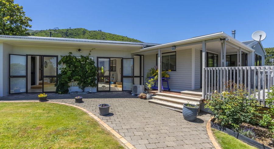  at 10 Winara Avenue, Waikanae