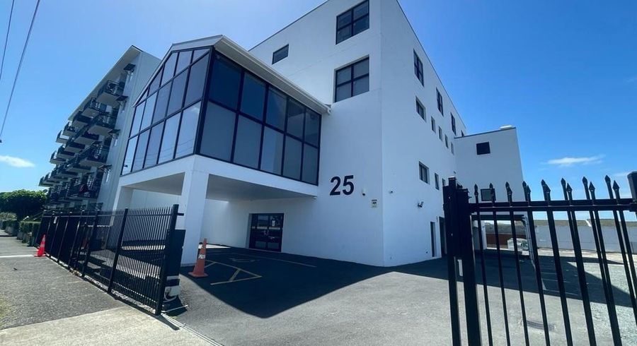  at Papatoetoe, Manukau City, Auckland