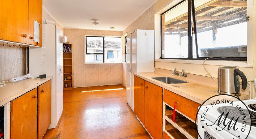 at 29 Darnell Crescent, Clover Park, Auckland
