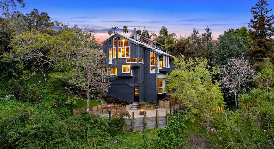  at 204 Verbena Road, Birkdale, Auckland