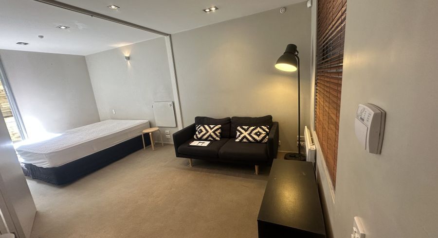  at 2/16 KENT ST, Queenstown, Queenstown