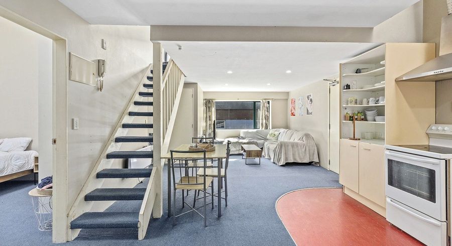  at 3/5 Hopper Street, Mount Cook, Wellington