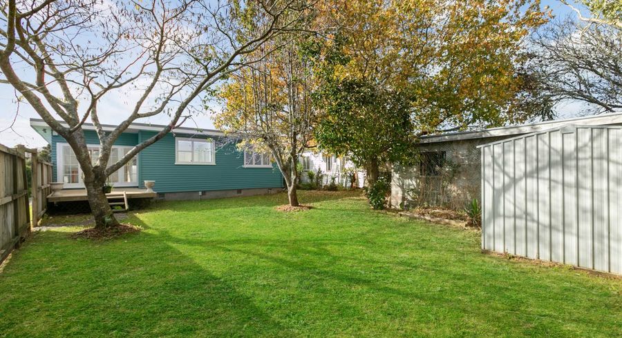  at 18 Woodglen Road, Glen Eden, Auckland