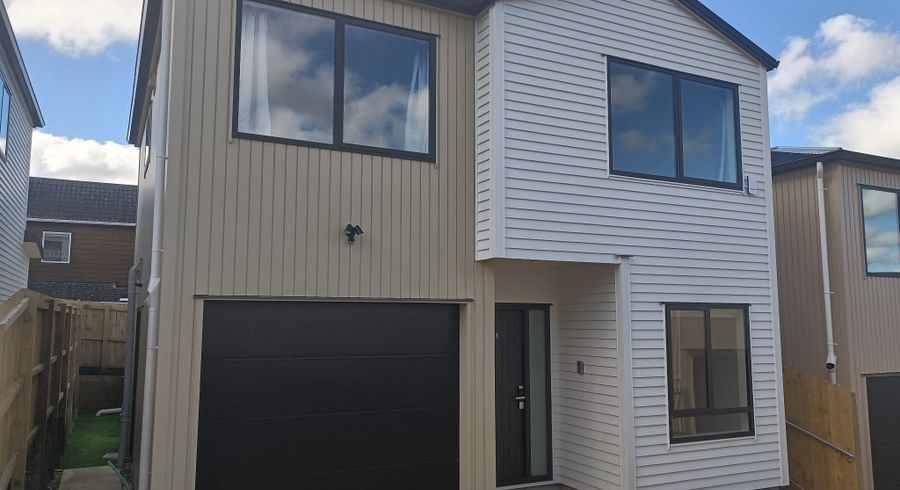  at 13/116-118 Colwill Road, Massey, Waitakere City, Auckland