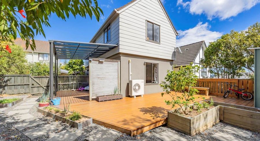  at 1/24 Tree View Avenue, Glenfield, Auckland