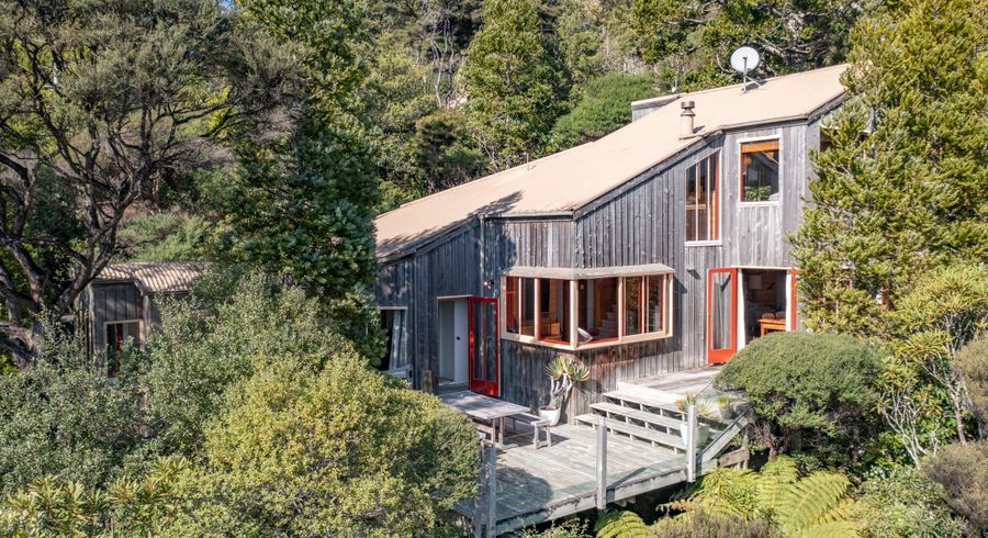  at 58 Lone Kauri Road, New Lynn