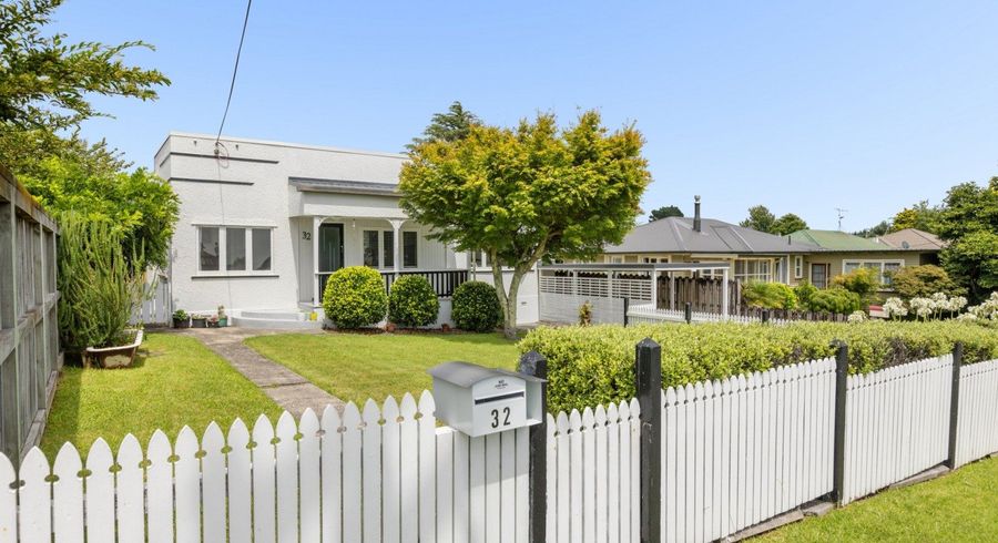  at 32 Bellevue Road, Brookfield, Tauranga