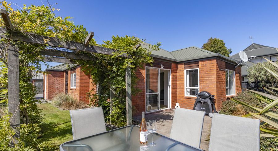  at 6 Mcleish Lane, Spreydon, Christchurch