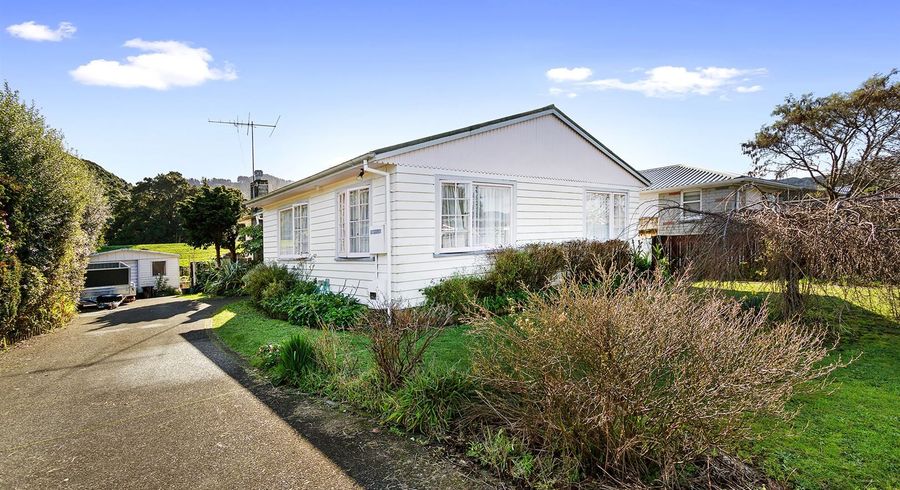  at 85 Holdsworth Avenue, Trentham, Upper Hutt