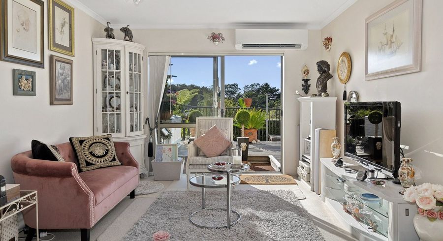  at 2/41 Manchester Way, Judea, Tauranga