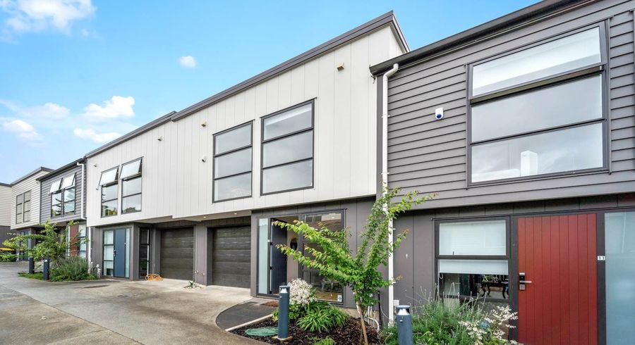  at 11/33 Erima Avenue, Panmure, Auckland City, Auckland