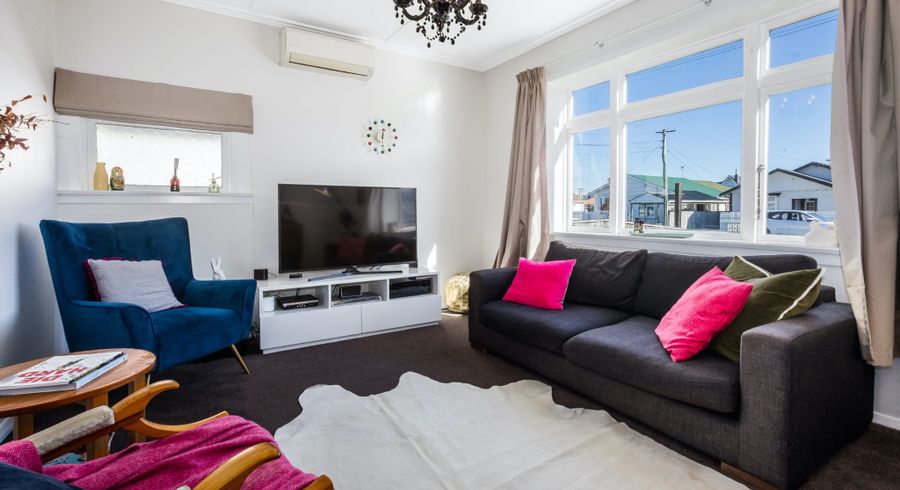  at 12 Plunket Avenue, Petone, Lower Hutt