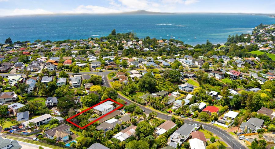  at 5 Killarney Avenue, Torbay, Auckland