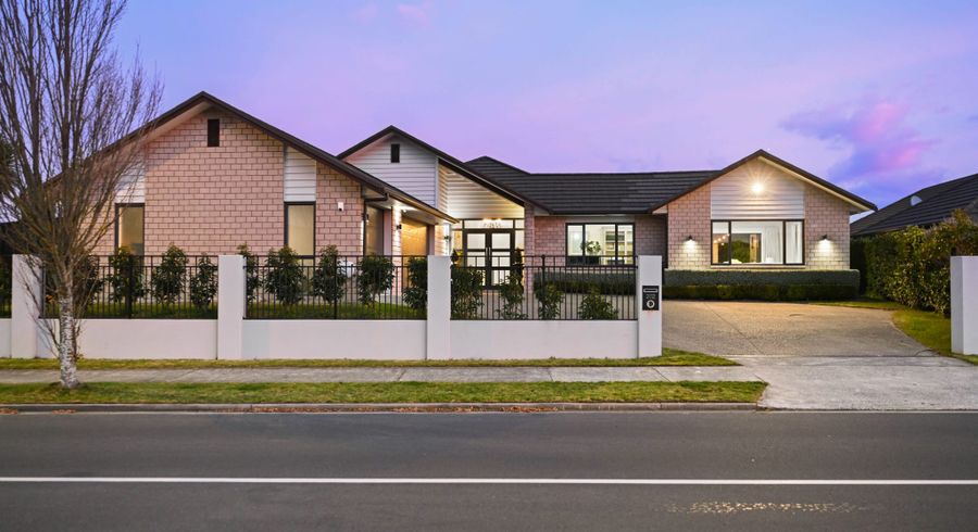  at 202 St James Drive, Huntington, Hamilton