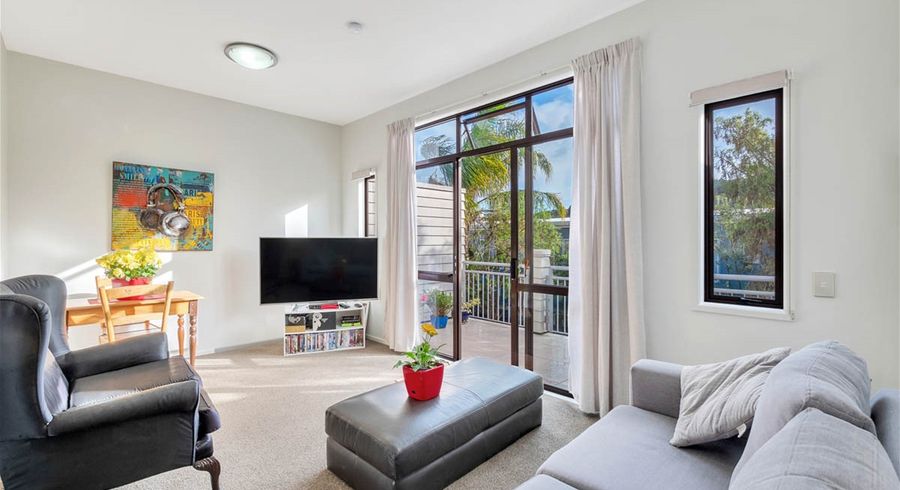  at 86/92 Bush Road, Albany, Auckland