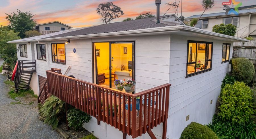  at 2/96 Lord ST, Stokes Valley, Lower Hutt