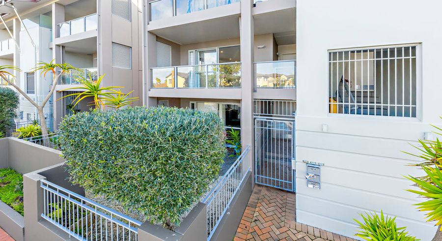  at 90B Michael Jones Drive, Flat Bush, Auckland