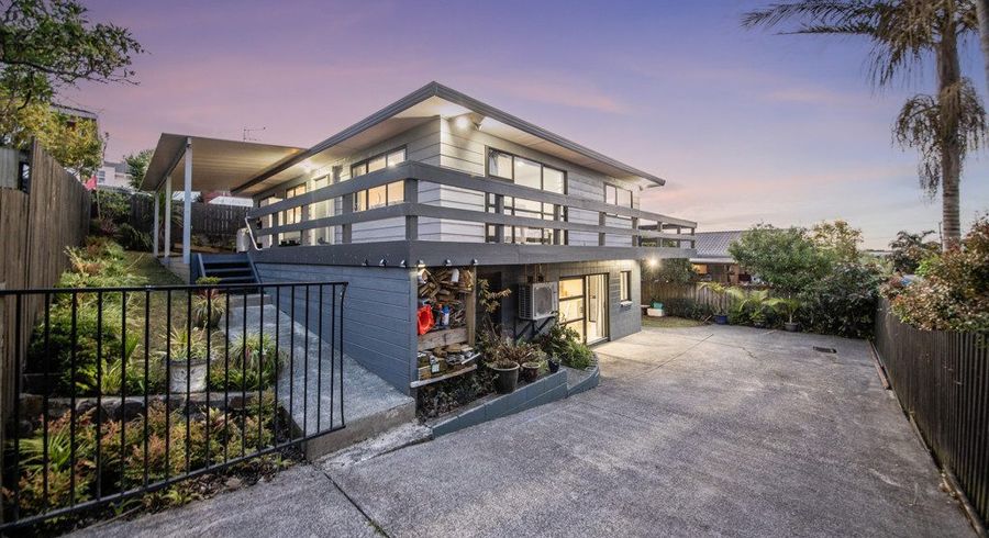 at 2/7 Duke Street, Papakura, Auckland