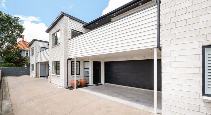  at 2/13 Manning Street, Hamilton City Central, Hamilton, Waikato