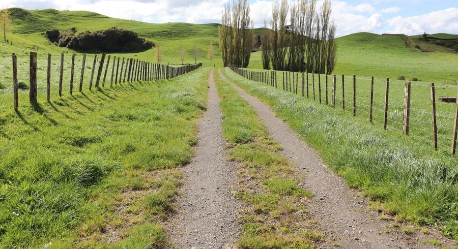  at 1289 Ahuroa Road, Makarau, Warkworth