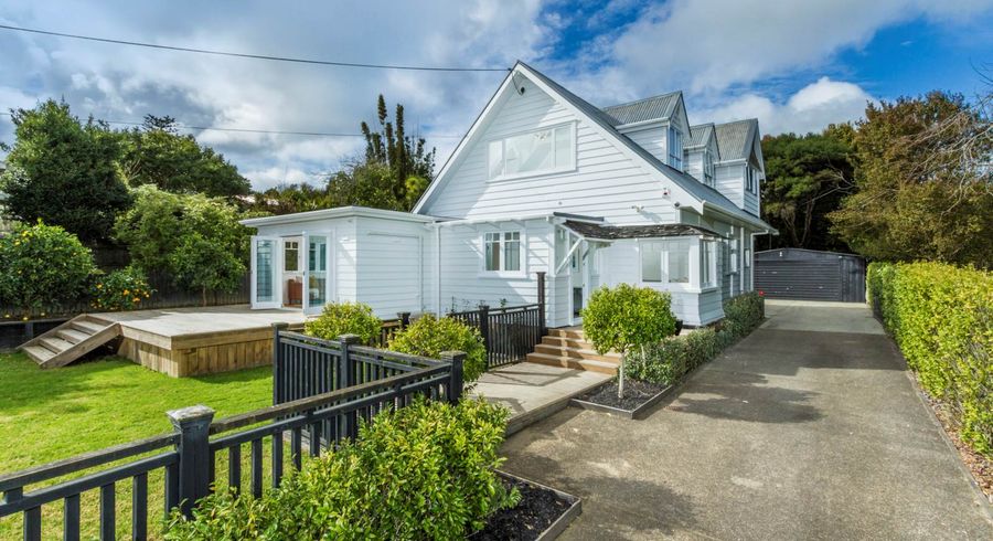  at 14 Outlook Road, Greenhithe, Auckland