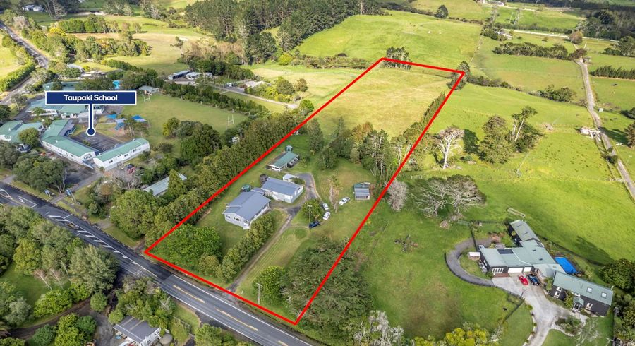  at 456 Waitakere Road, Henderson