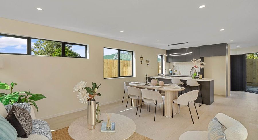  at 8B Deuxberry Avenue, Northcote, North Shore City, Auckland