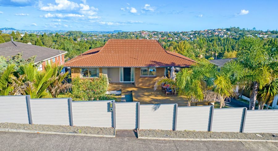  at 52 Chelsea View Drive, Chatswood, North Shore City, Auckland