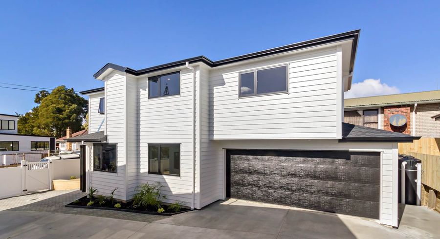  at 15A Windermere Crescent, Blockhouse Bay, Auckland