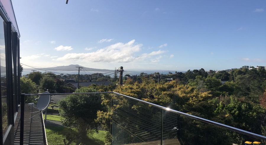  at 27 Peter Terrace, Castor Bay, Auckland