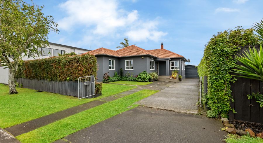  at 18 Harris Road, Mount Wellington, Auckland