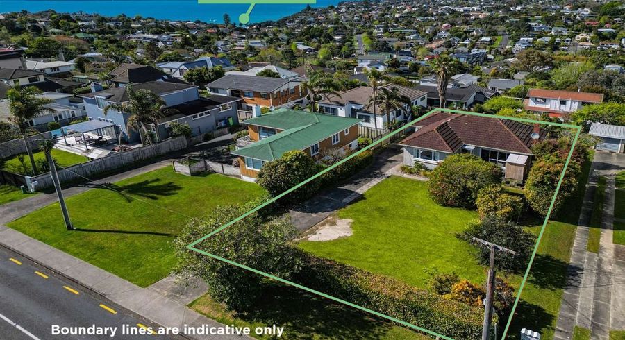  at 16 Knights Road, Rothesay Bay, North Shore City, Auckland