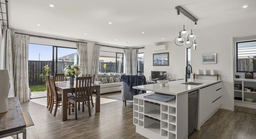  at 11 Koiora Road, Clarks Beach, Franklin, Auckland