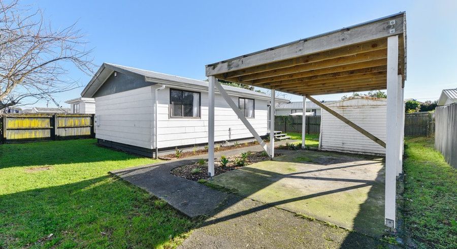  at 2/16 Sheehan Avenue, Papakura, Papakura, Auckland