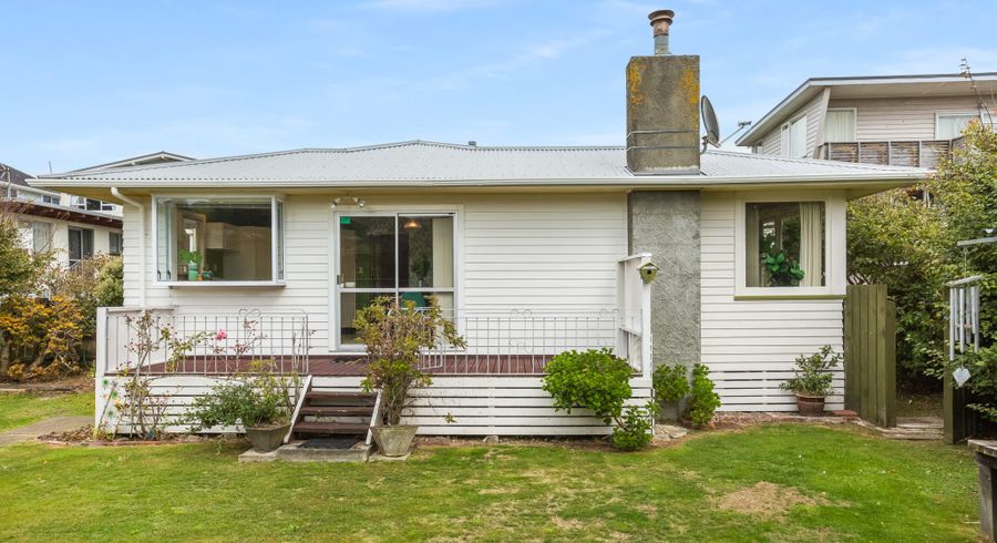  at 73 Main Road, Titahi Bay, Porirua