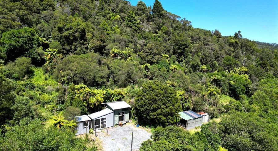  at 1086 State Highway 7, Dobson, Grey, West Coast