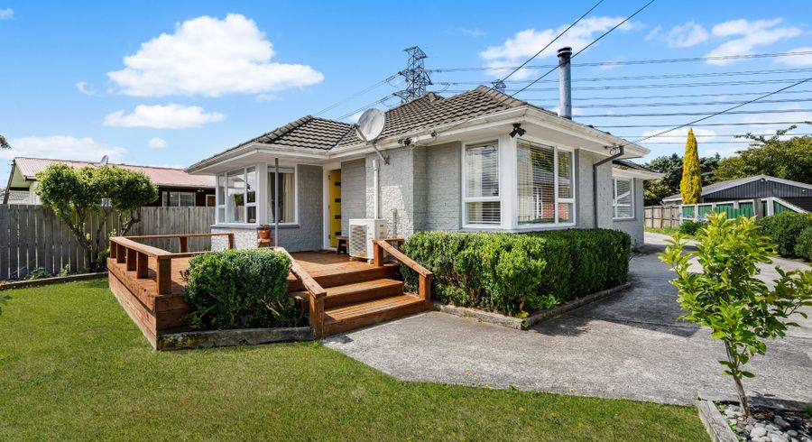  at 15 Stackhouse Avenue, Bishopdale, Christchurch City, Canterbury