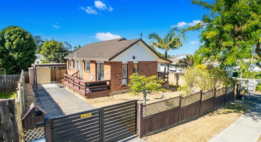  at 4 De Quincey Terrace, Highland Park, Auckland
