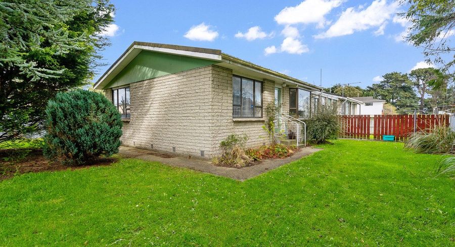  at 2/204 Elles Road, Strathern, Invercargill