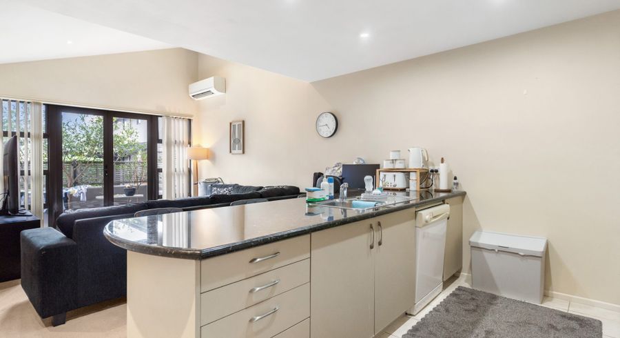  at 57/8 Landscape Road, Papatoetoe, Manukau City, Auckland