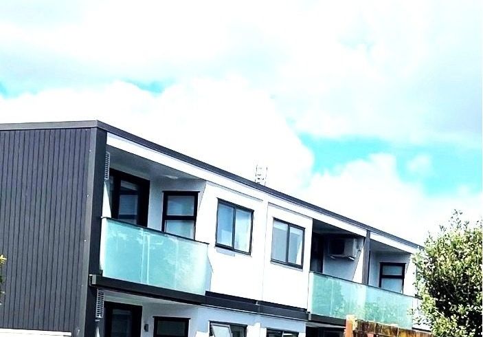  at 5/764 Beach Road, Browns Bay, North Shore City, Auckland