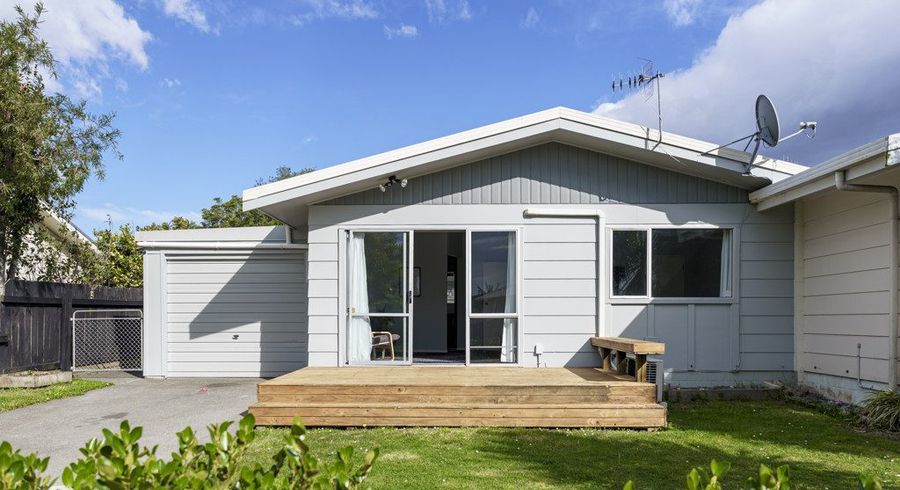  at 42 Wynyard Crescent, Tamatea, Napier