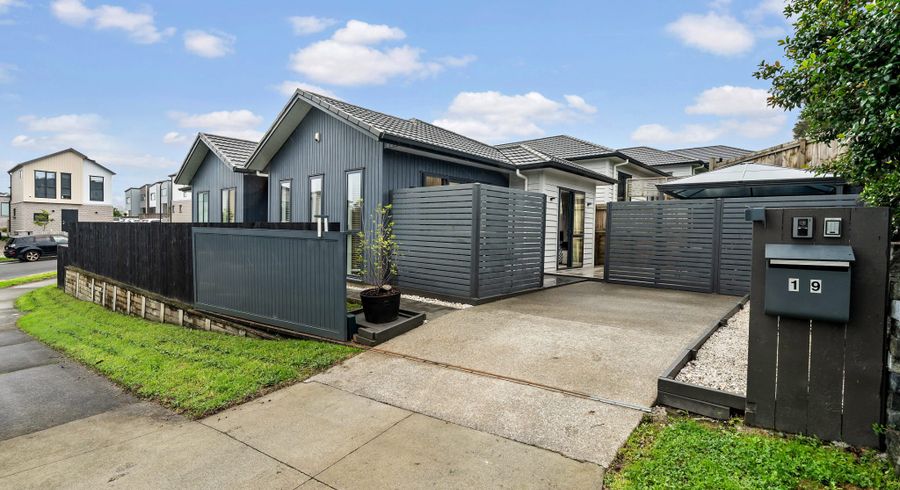  at 19 Jezero Drive, Massey, Waitakere City, Auckland