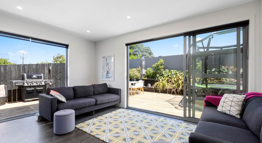  at 68 Arran Road, Browns Bay, Auckland