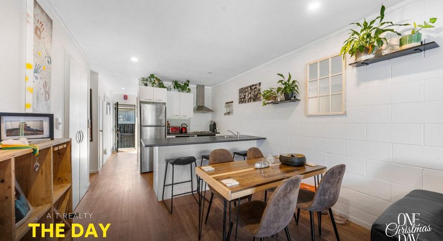  at 5/25A Vine Street, Mangere East, Manukau City, Auckland