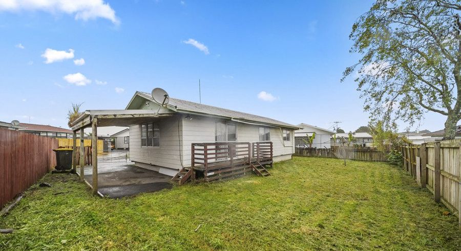  at 2/30 Kennington Drive, Clendon Park, Manukau City, Auckland