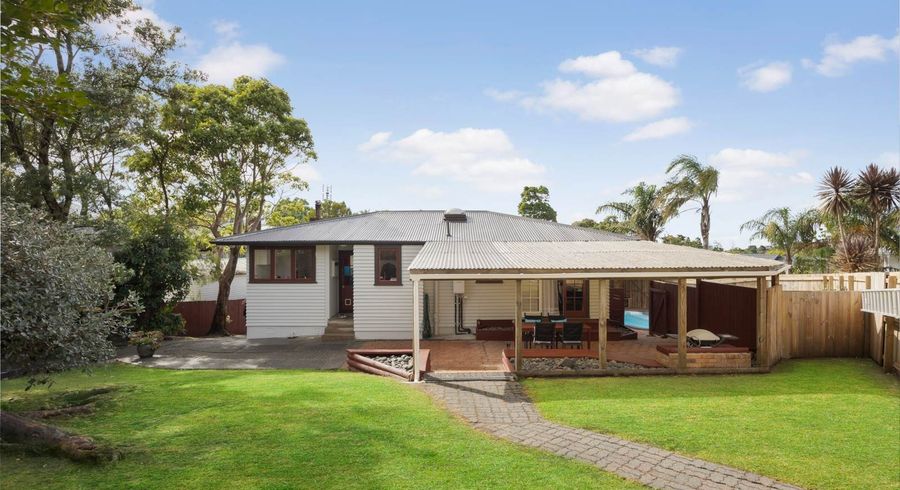  at 11 Lantana Road, Green Bay, Waitakere City, Auckland