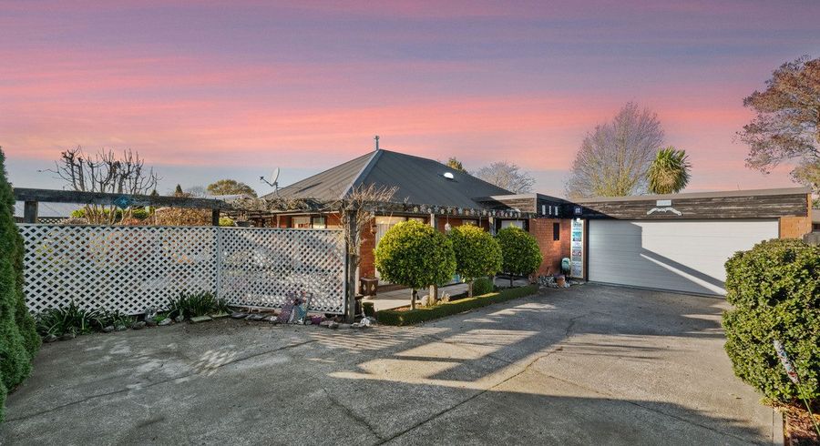  at 2/2 Fountainhead Lane, Hillmorton, Christchurch